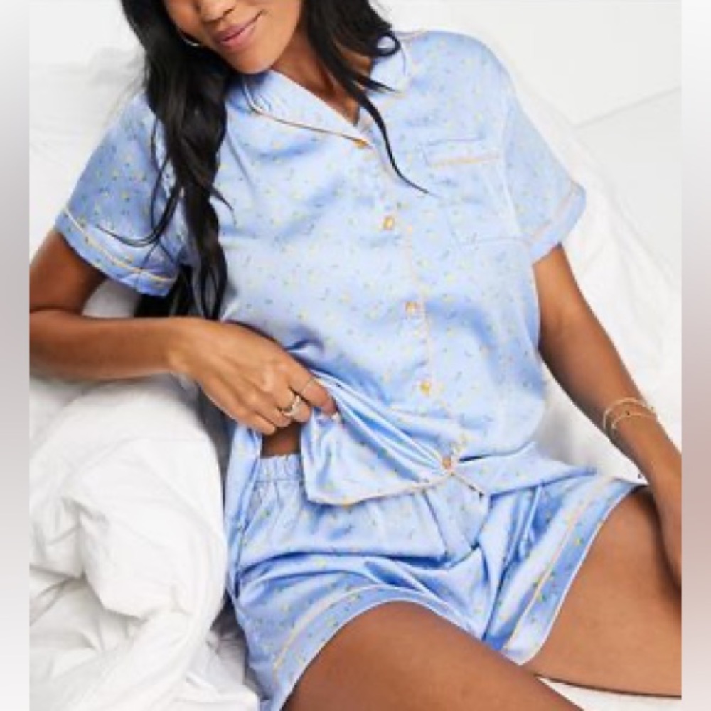 Loungeable Pajama Set